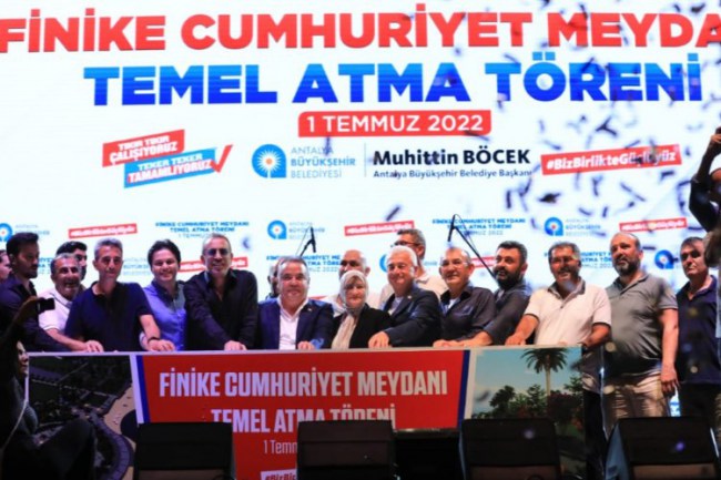 Finike Cumhuriyet Meydanı'nın temeli atıldı
