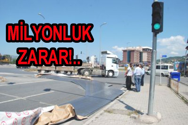 Saclar, yola savruldu..