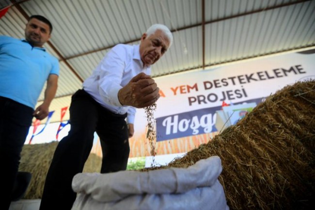Muğla Milas'ta üreticiye 1 milyon 300 Bin TL değerinde yem desteği