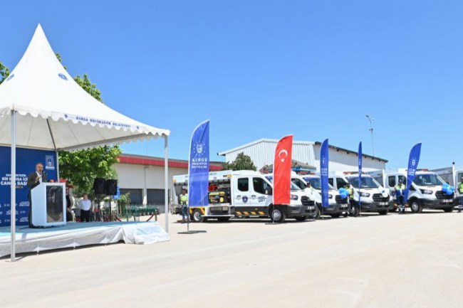 Bursa'da Büyükşehir filosuna 16 araçlık takviye