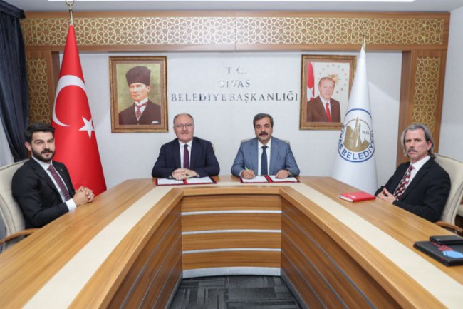 Tercihi ‘SBTÜ' olan başarılı öğrencilere burs desteği