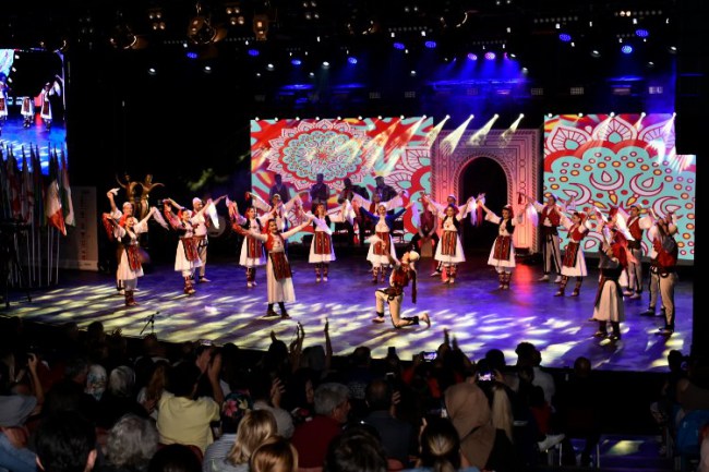 Dans ateşi Bursa'yı sardı