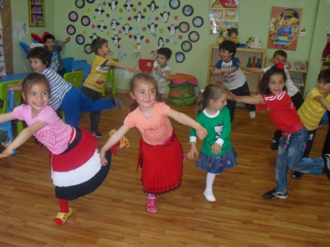 MiniTED'lier kardeş okulları Ertuğrul Gazi öğrencileri ile buluştu