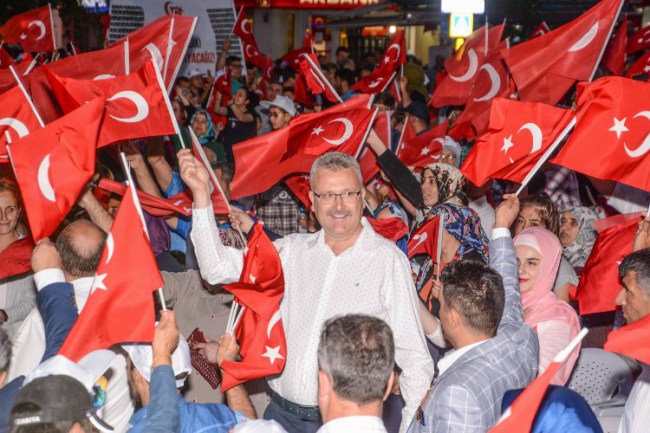 Karacabey 15 Temmuz'da tek yürek olacak