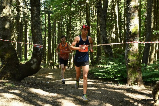 Atletler Uludağ'da 'Demokrasi ve Milli Birlik'e koştu