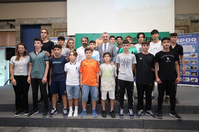 Kocaeli spor yatırımlarıyla Türkiye'ye rol model oldu