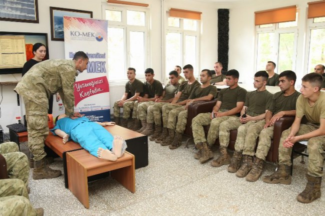 KO-MEK'ten Jandarma'ya ilk yardım eğitimi
