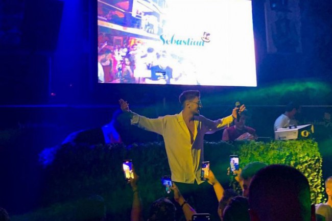 Cihangir Arslan Bodrum'da hayranlarını coşturdu