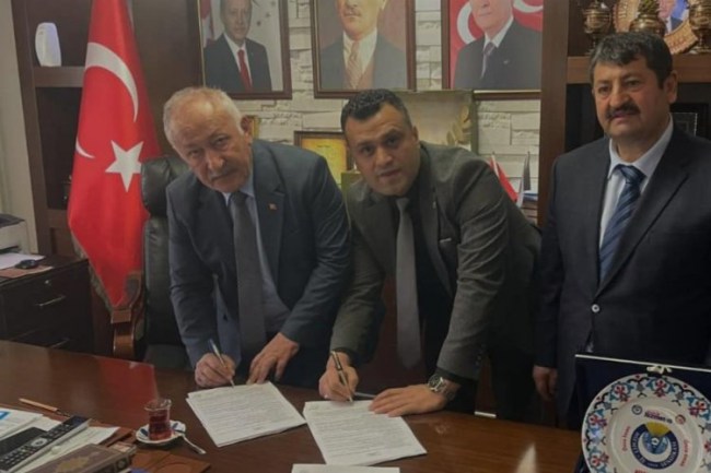 Hak-İş Çağlayancerit'te üyelerine sahip çıktı