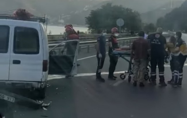 Kdz.Ereğli - Alaplı karayolunda kaza: 3 yaralı