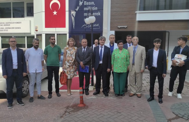 Türk-Tacik ilişkileri KGK'da masaya yatırıldı