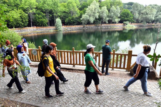 Doğa yürüyüşlerinin üçüncüsü çubuk Karagöl'de gerçekleşti