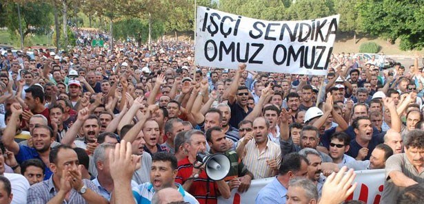 2000 işçi sokaklara döküldü..