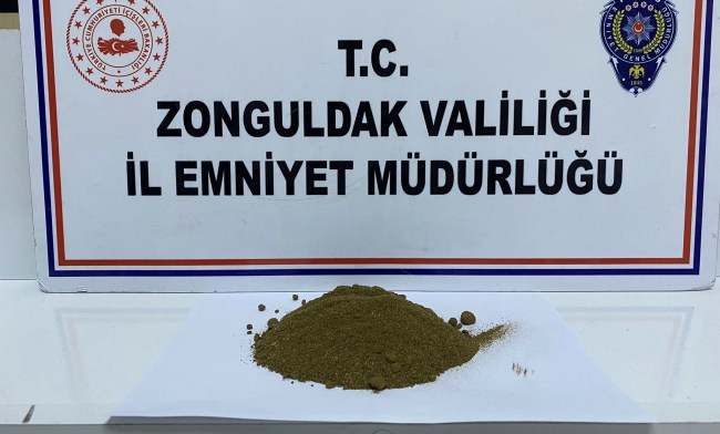 Zonguldak’ta dur ihtarına uymayan araçtan uyuşturucu çıktı