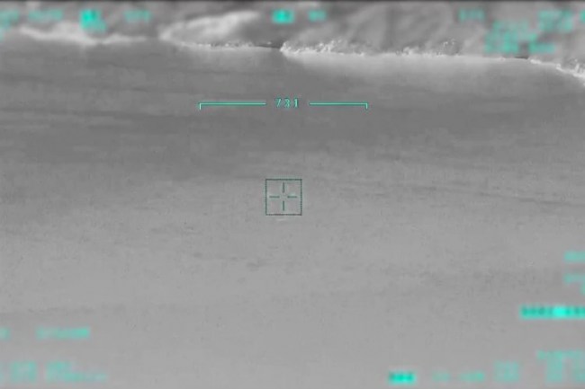 İzmir'de düzensiz göçmenler yine İHA İle tespit edildi