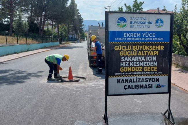 Konforlu ulaşım için Geyve'de 600 kapağa müdahale edildi