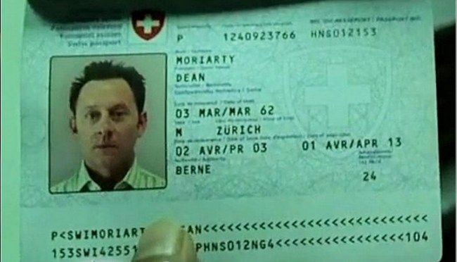 Sahte pasaportla yakalandı..