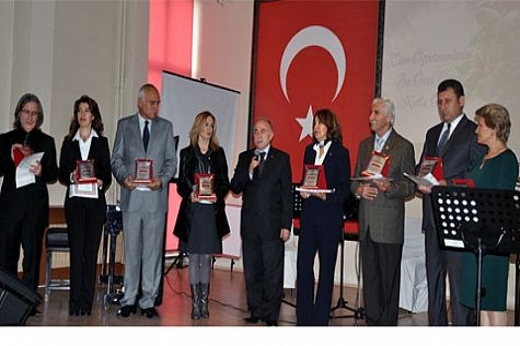 Öğretmenler günü kutlanıyor..