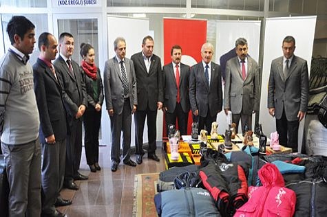 TSO'dan 500 öğrenci'ye mont ve bot yardımı..