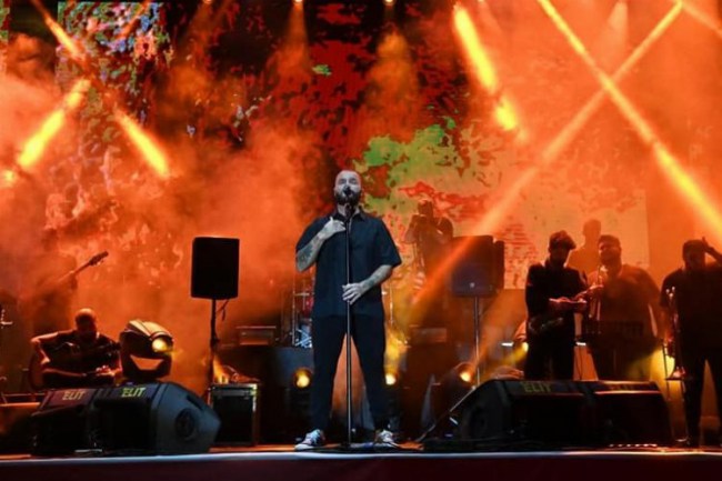 Berkay Manisa'yı salladı