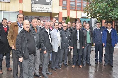 "Toplantı da kim neyi oyluyor bilinmiyor"