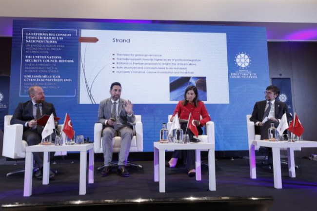 İletişim'den Madrid'de 'Reform' paneli