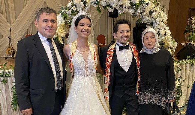 Okan ve Melike dünya evine girdi