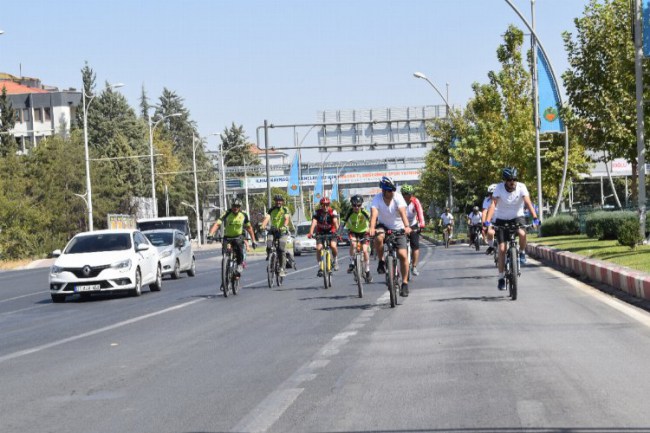 Malatya'da 'Otomobilsiz Yaşam Günü' farkındalığı