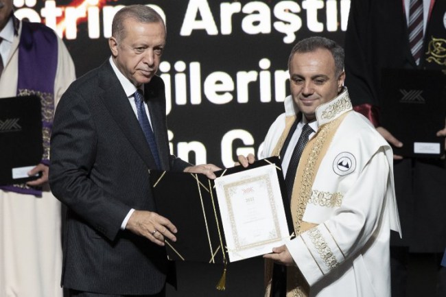 ERÜ'ye Cumhurbaşkanı Recep Tayyip Erdoğan'dan Ödül