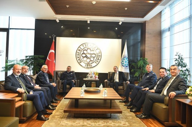 Kayseri Büyükşehir Mükemmellik Zirvesi'nde