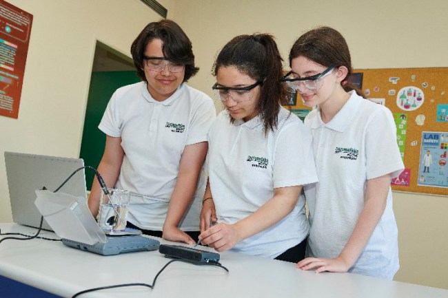 Darüşşafaka, Türkiye'den tek kurum oldu