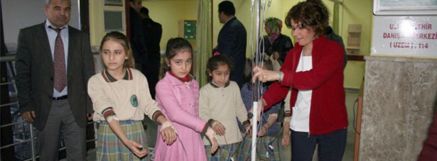 İçtikleri sütten hastanelik oldular!