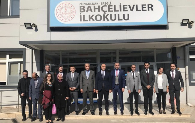 Milli Eğitim Bakanlığı Daire Başkanı Bahçelievler İlkokulunu ziyaret etti