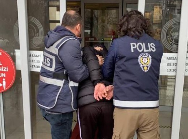 Kdz.Ereğli’de otomobilden para çalan hırsızlar yakalandı