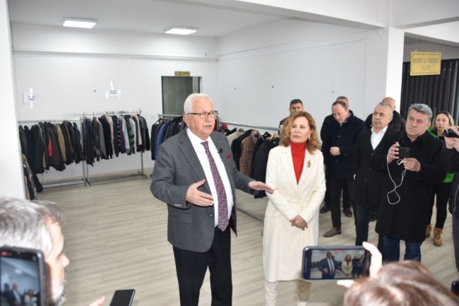 Kdz.Ereğli Belediyesi depremzedeler için yardım mağazası kurdu