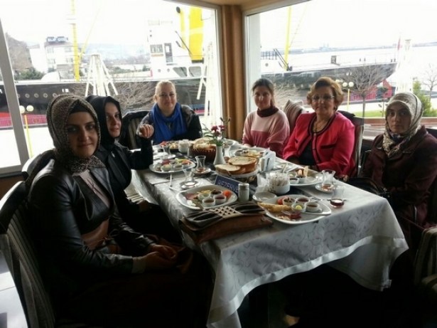 Nurdan Oğuz'a 'yılın çalışan kadını' ödülü..