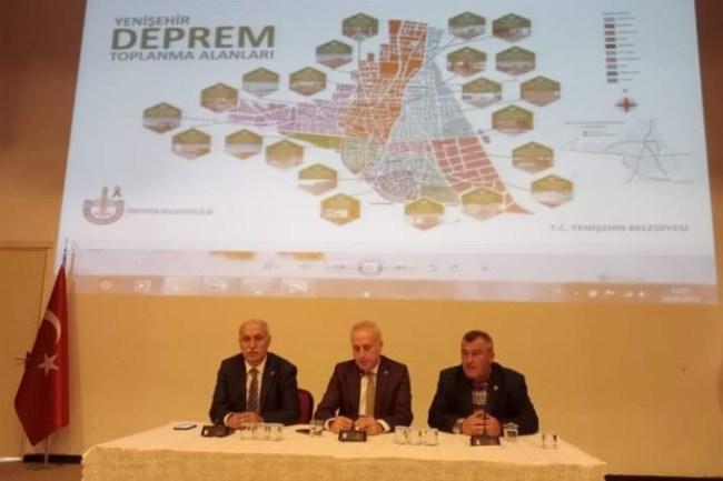 Bursa Yenişehir'de muhtarlara deprem önlemleri sunumu