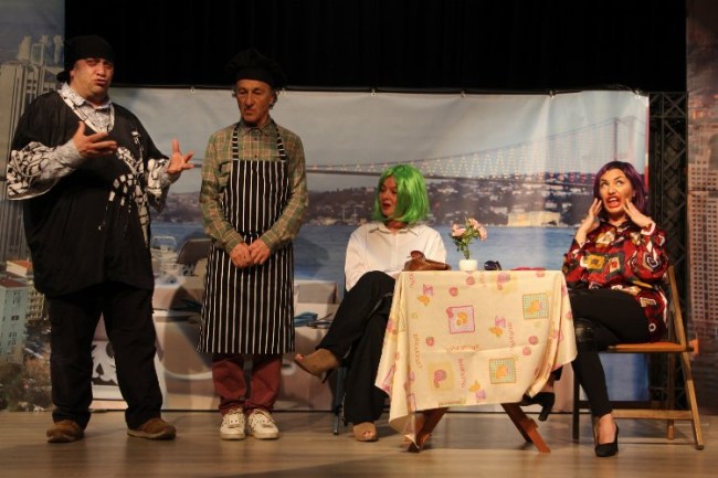 Zıt Kardeşler Firar'da kahkahaya boğdu