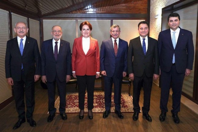 Altılı masa 'Millet İttifakı' protokolünü YSK'ya sunacak