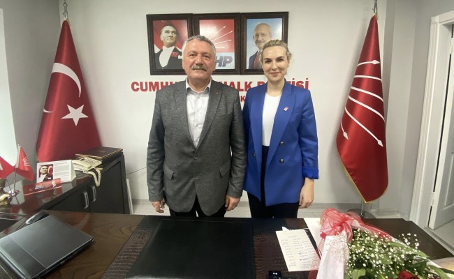 Merve Kır güne Başkan Pulat’ı ziyaret ederek başladı