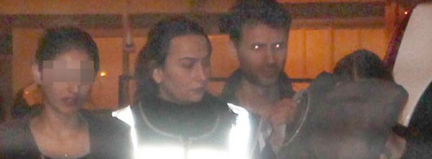 2 kız kardeş bebek maması çalarken yakalandı