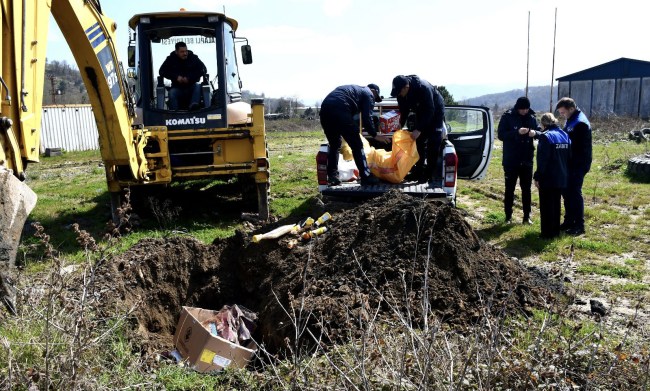 2 bin 400 ürün tespit edilerek imha edildi.