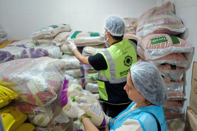 Diyarbakır'ın üç ayrı merkezinde iftar çadırı