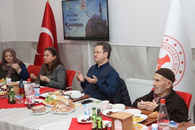 Giresun'da 'huzur'lu iftar