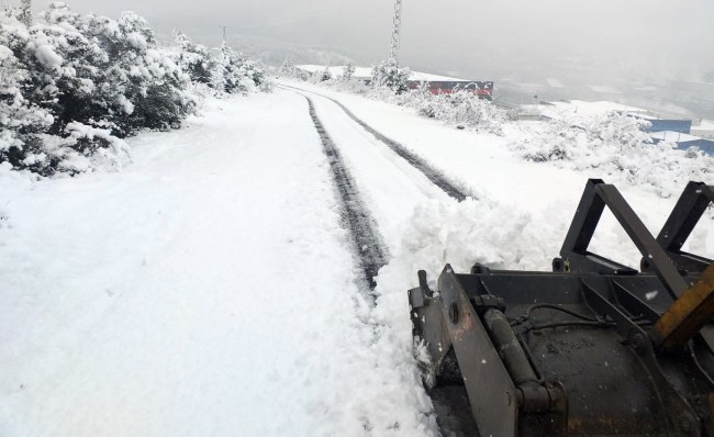 Kdz.Ereğli Belediyesi karla mücadeleye devam ediyor