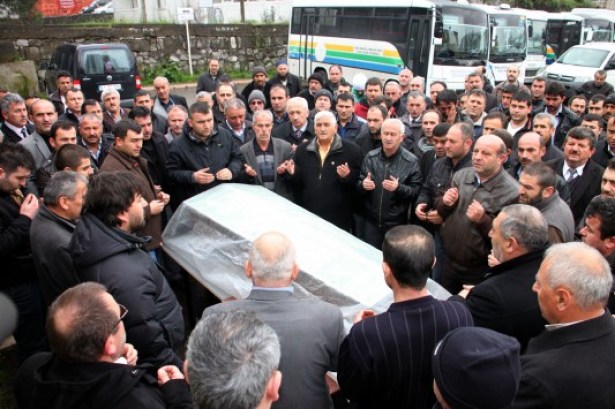 Mustafa Taş dualarla uğurlandı..