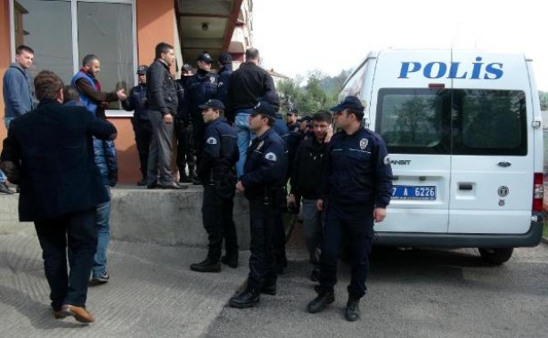 Son Dakika.. Operasyona Emekli İl Jandarma Alay Komutanı Albay H.T.A'da karıştı!....