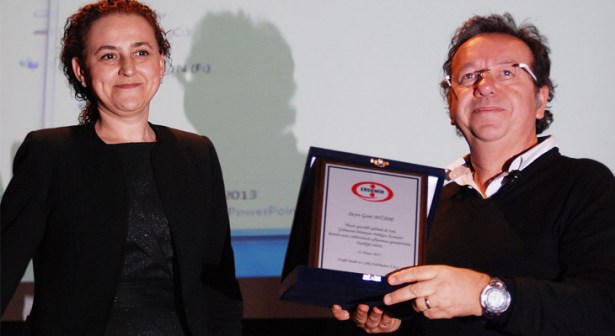 Gani, kahkahalara boğdu..