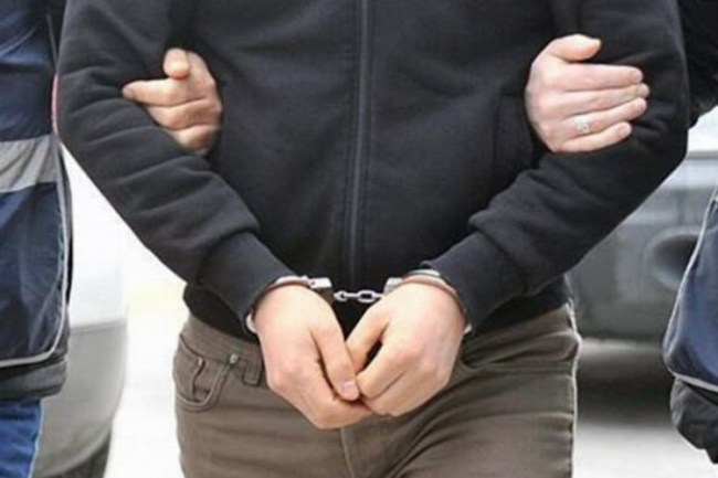 Diyarbakır'da anne ve babasını bıçaklayan şahıs yakalandı