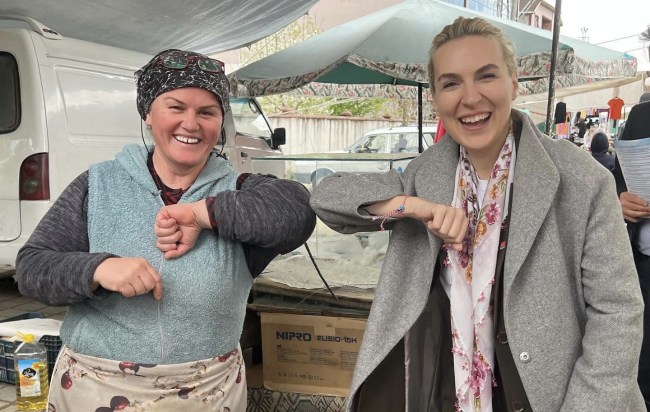 Merve Kır Çaycuma’da vatandaşlarla buluştu